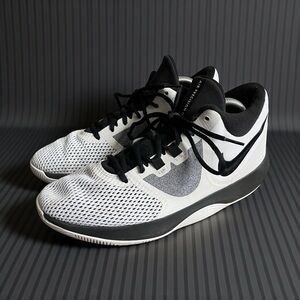 Nike Air Precision 2 White Black Mens Size 9 Sneakers AA7069-100